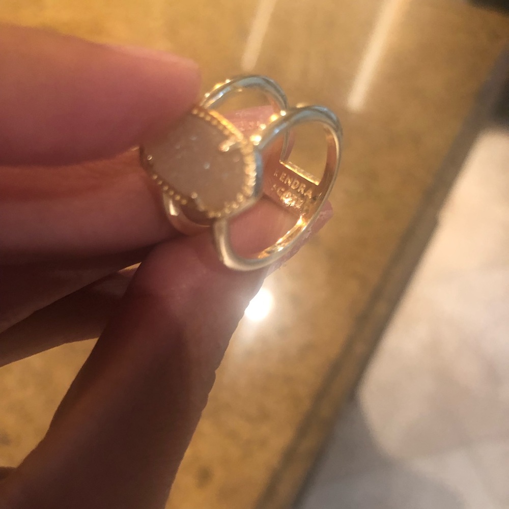 🌸Kendra Scott Elyse Ring🌸 - Picture 5 of 6